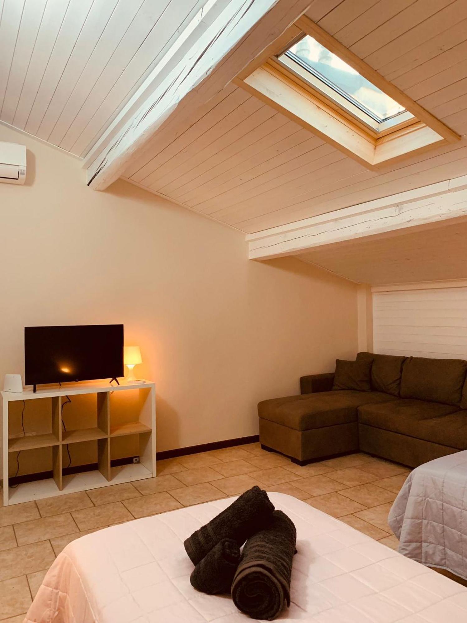 Appartamento Casa Amelie Peschiera del Garda Esterno foto